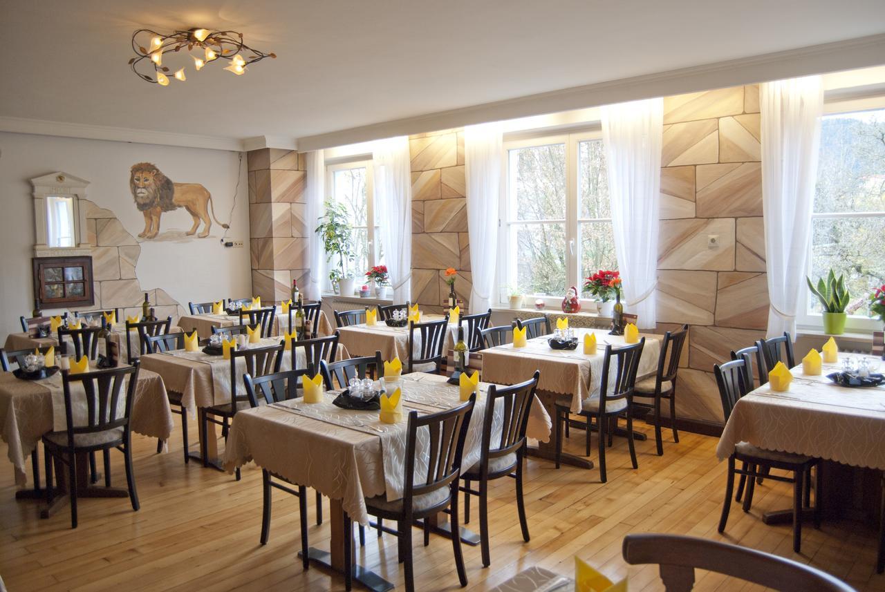 Gasthaus Zum Loewen - Restaurant Akropolis Hausach Eksteriør billede